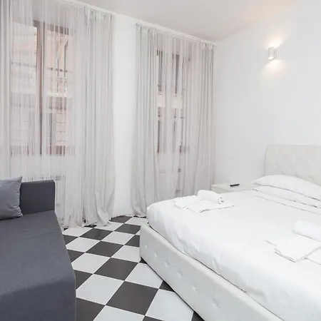 Lägenhet Palazzo Sant'elena Rom